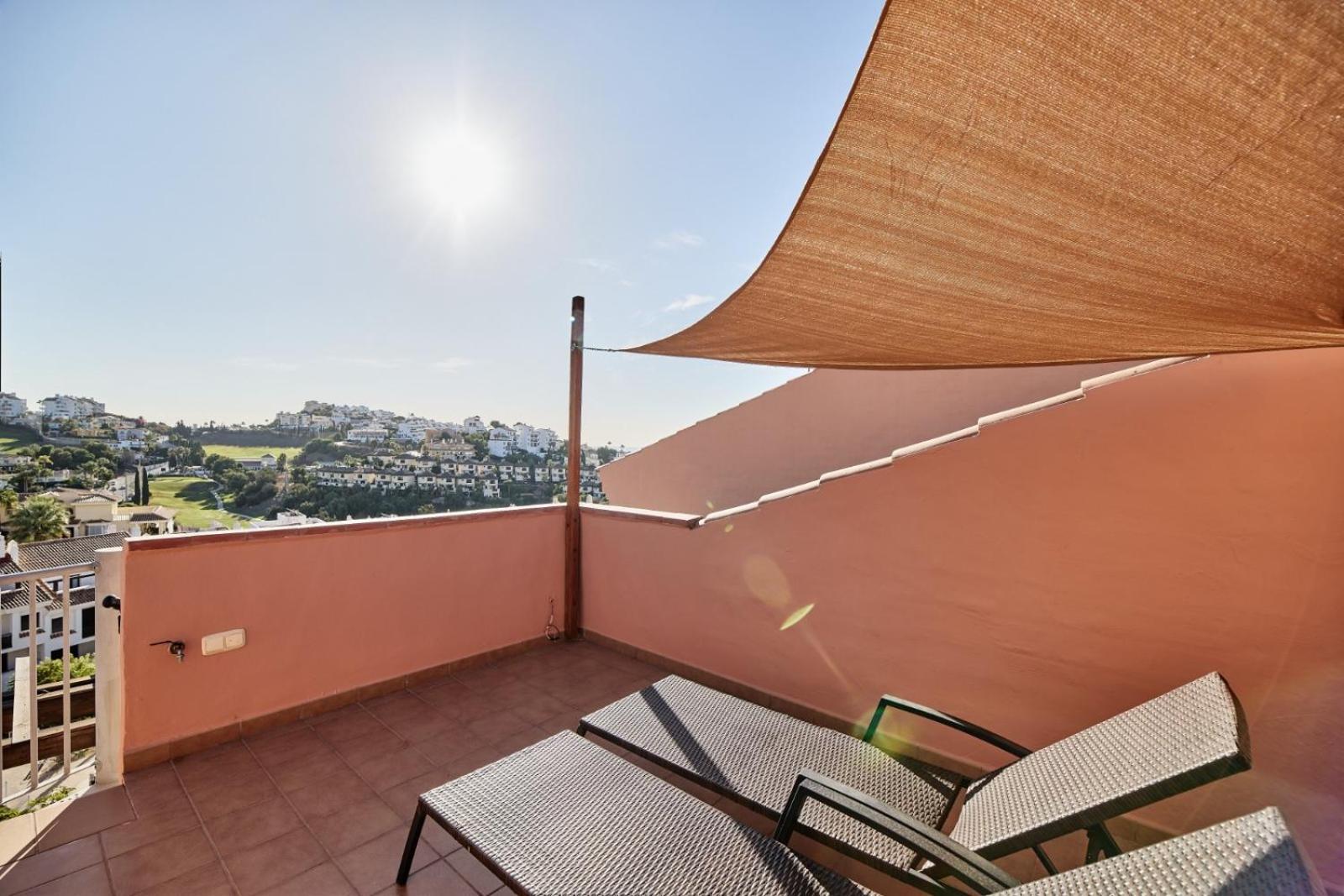 Апартаменты Cozy Penthouse Riviera Del Sol Малага Экстерьер фото